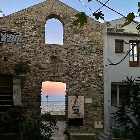 A Erbalunga Face A La *