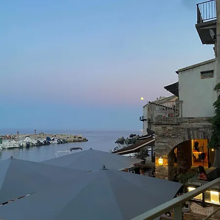 Apartament A Erbalunga Face A La Brando